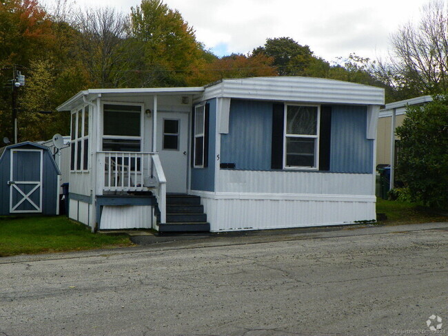 Building Photo - 5 Woodland Dr Rental