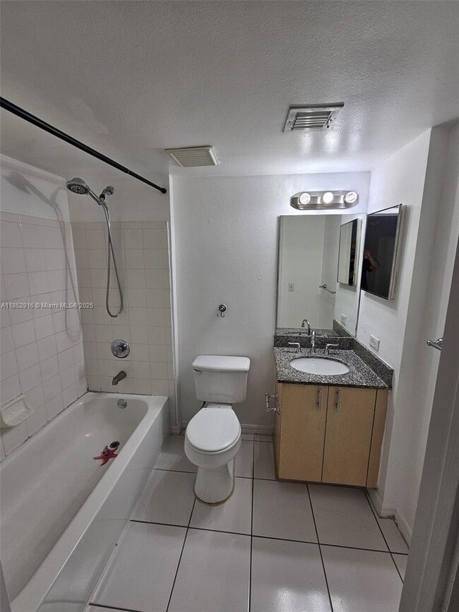 Photo - 2451 Centergate Dr