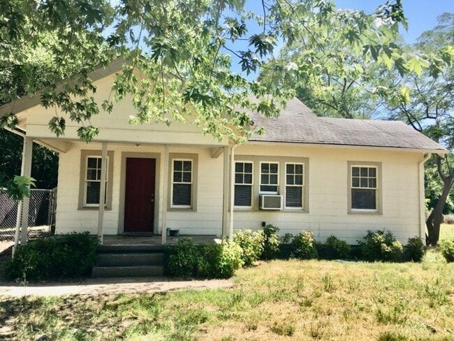 Photo - Charming 2 Bd Farmhouse on 1.12 Acres With...