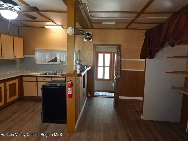 Photo - 1253 NY-214
