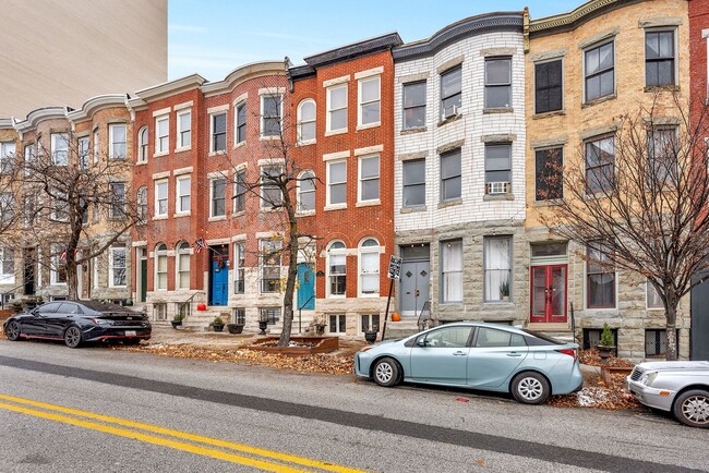 Photo - 212 E Chase St Unit 2