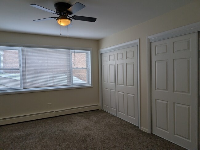 Building Photo - 924 Warren Ave Unit 1