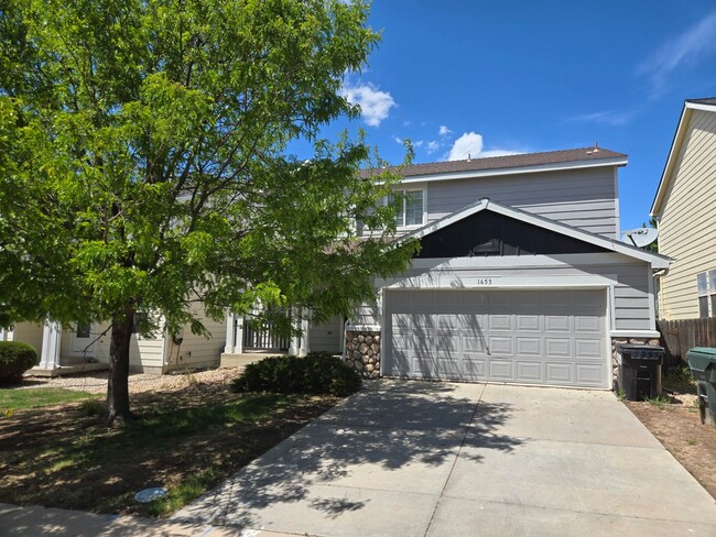 Photo - Spacious and Bright 4 Bedroom Home with Garage and Basement Now Available!