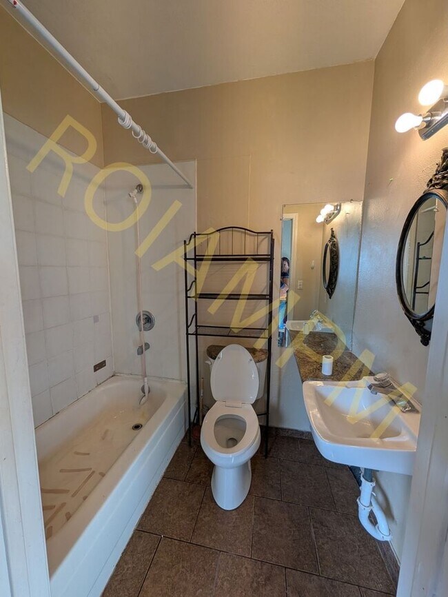 Photo - 525 Jefferson St Unidad 2