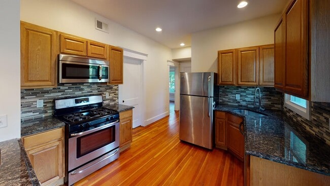 Photo - 252 Goffe Terrace Unit 2
