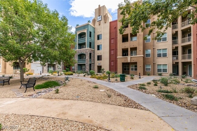 Building Photo - 56 E Serene Ave Unit 124