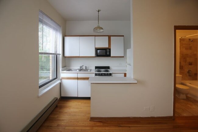 Photo - 640 W Barry Ave Unidad 804