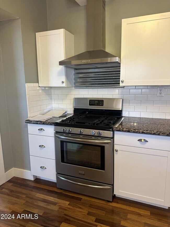 Photo - 1426 E Sheridan St