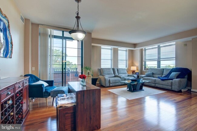 Photo - 1830 Fountain Dr Unit 501