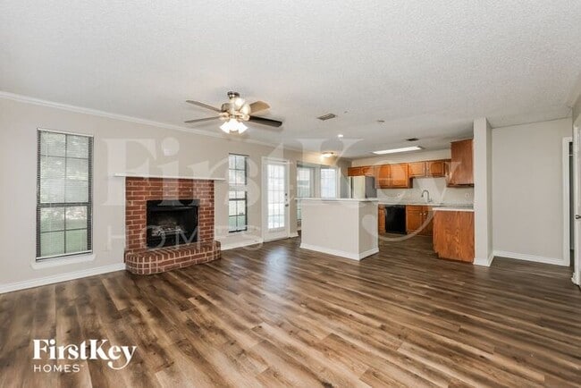Photo - 1523 Stratford Dr