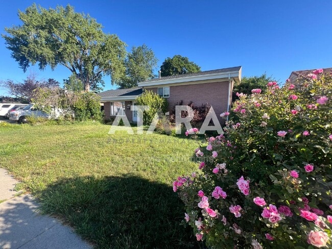 Photo - 618 W Anderson Ave