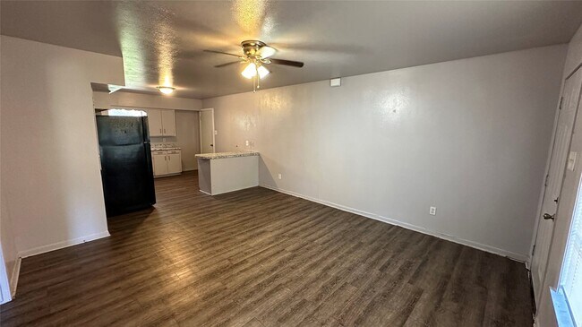 Photo - 2389 W Dumble St