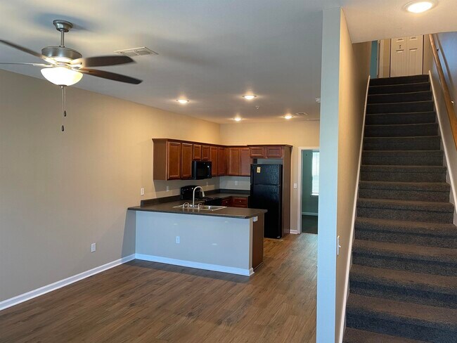 Photo - 2255 Del Carmel Way