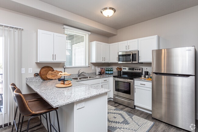3BR, 2BA - 1,329SF