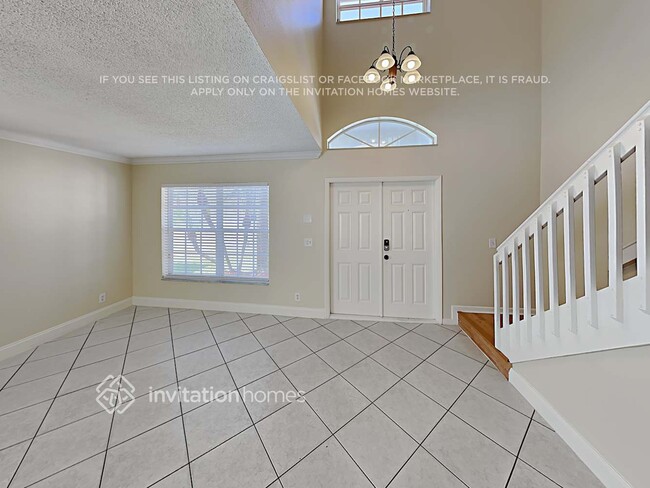 Photo - 10769 Oak Lake Way