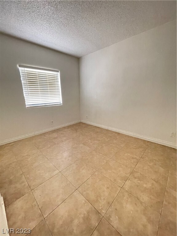 Photo - 5675 E Lake Mead Blvd