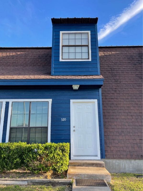 Building Photo - 520 North St