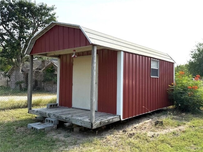 Photo - 5501 N Moorefield Rd