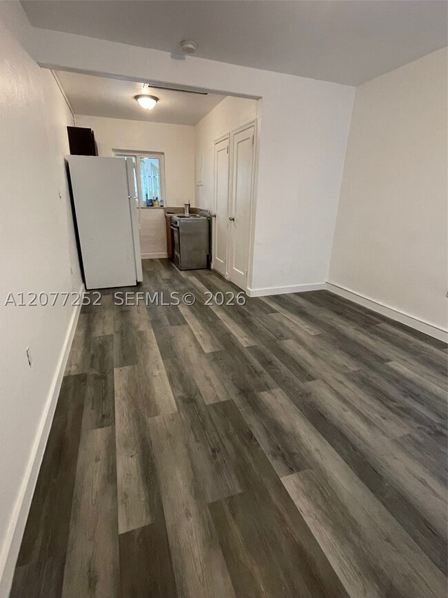 Photo - 430 SW 6th St Unit 2