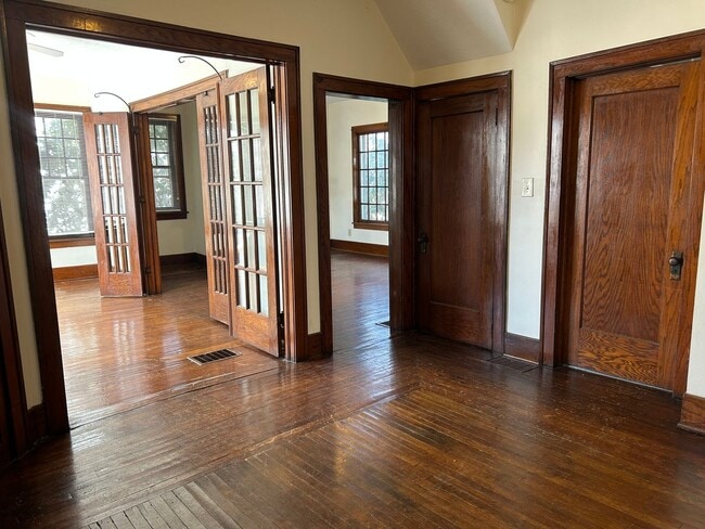 Photo - col218 Unit A