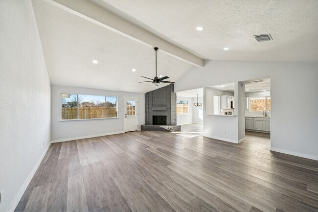 Photo - 1419 Fieldstone Dr