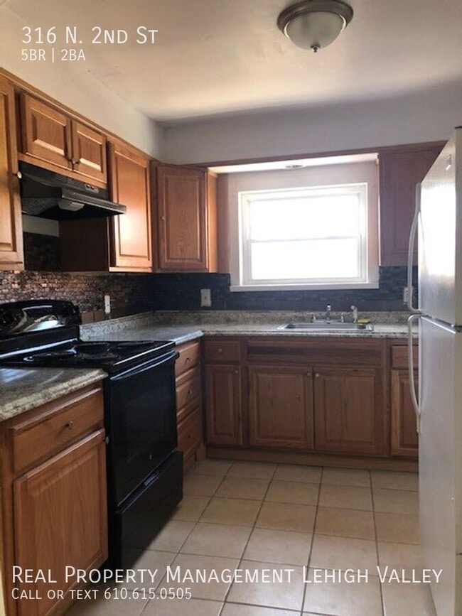 Photo - 316 N 2nd St