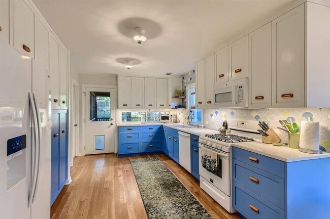 Photo - 2704 Stacy Ln