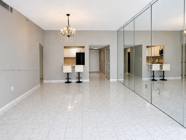 Photo - 20505 E Country Club Dr Unit 138