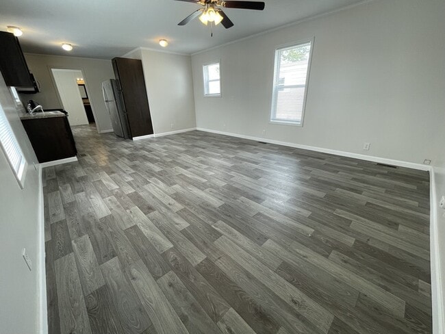 Photo - 38013 Chilver Ave