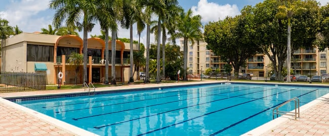 Building Photo - 9340 Fontainebleau Blvd Unit W310