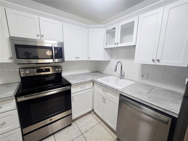 Photo - 800 West Ave Unit 240