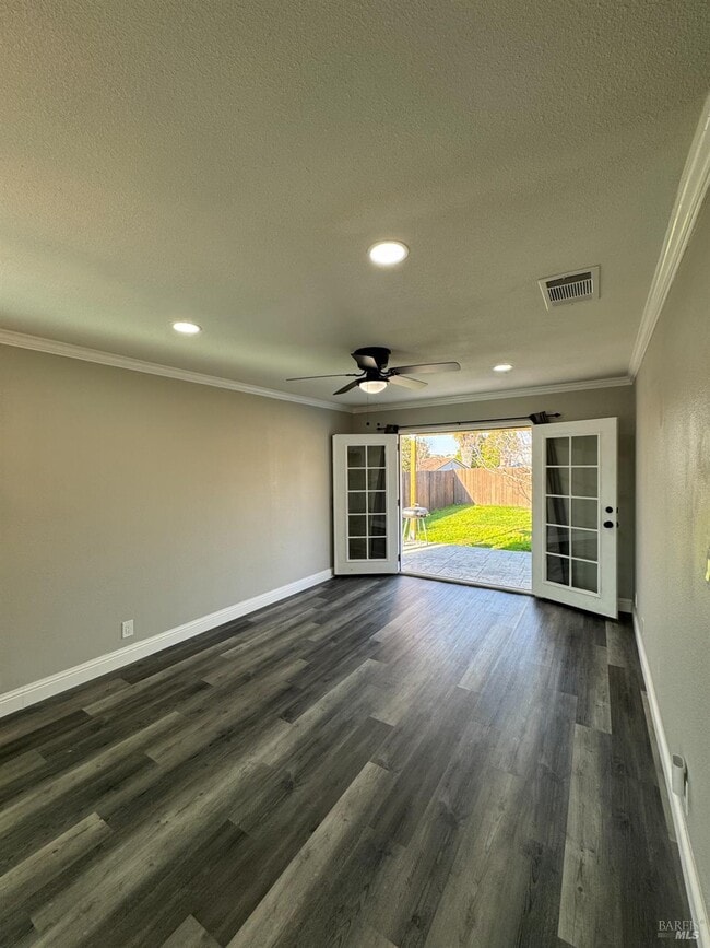 Photo - 124 Purdue Dr