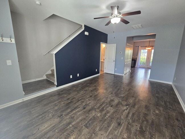 Photo - 220 Jenna Lee Cir