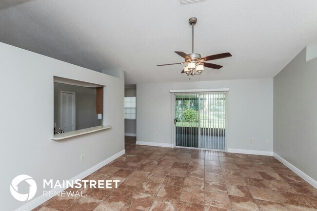 Photo - 707 Isar Ave NW