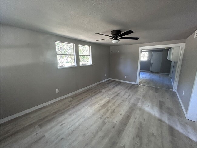 Photo - 5734 Grant Ave