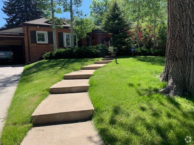 Building Photo - Very nice Ranch style home in Montclair ne...