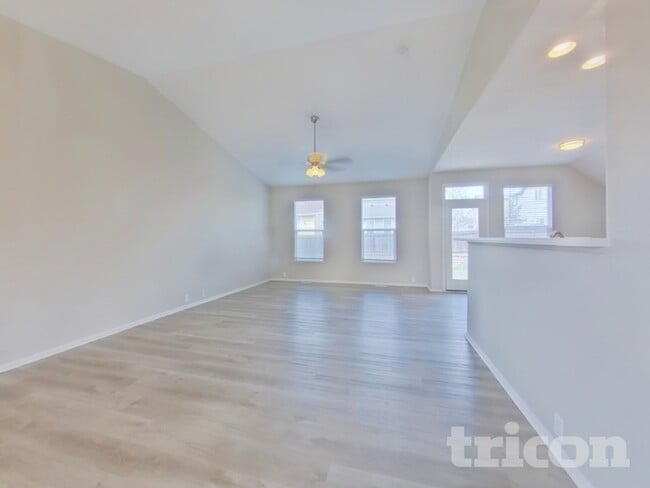Photo - 11914 Rodez Grove