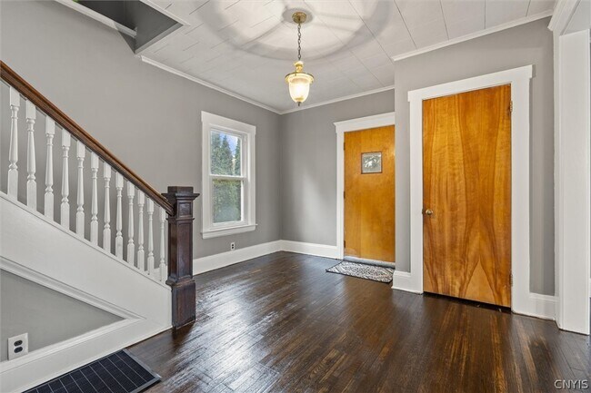 Photo - 123 Shotwell Park