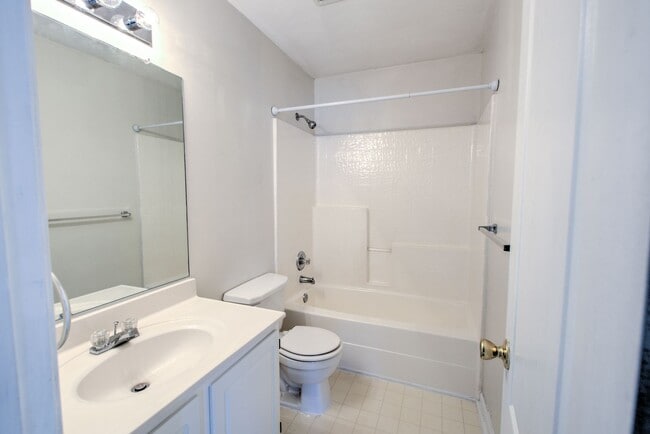 Photo - 1560 Wynd Crest Way