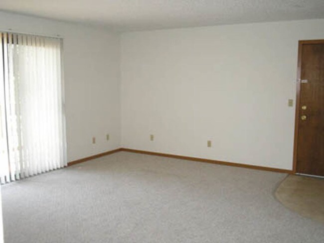 Photo - Rosser Apartments