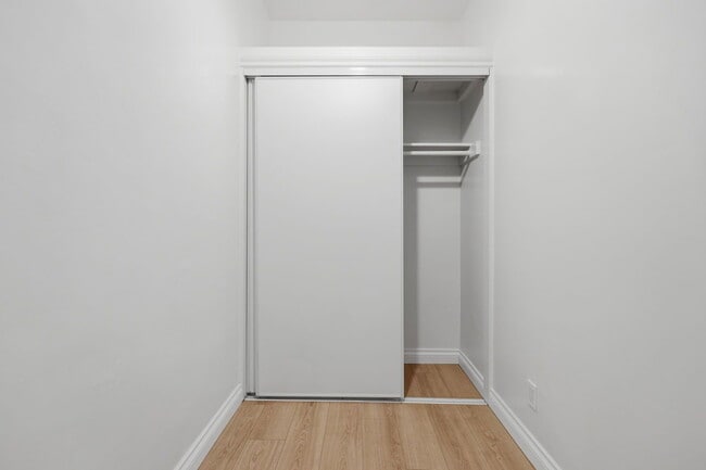 Photo - 724 S Mariposa Ave Unidad 203