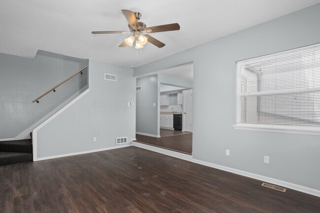 Photo - 642 NW Valleybrook Rd