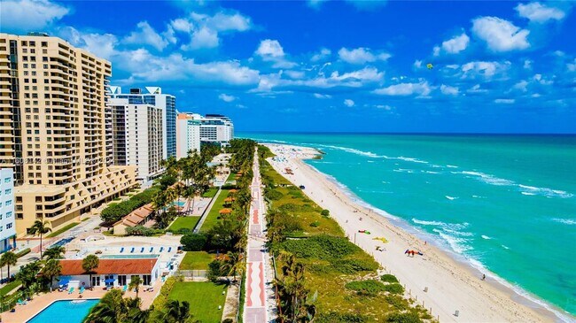 Building Photo - 2401 Collins Ave Rental