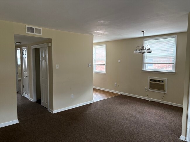 Building Photo - 1233 Fuller St Unit 1