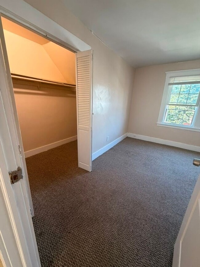 64 Ellsworth Ave Unit 3rd floor