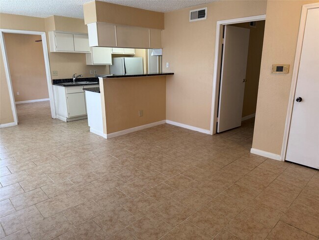 Building Photo - 2750 Holly Hall St Unit 1309 Rental
