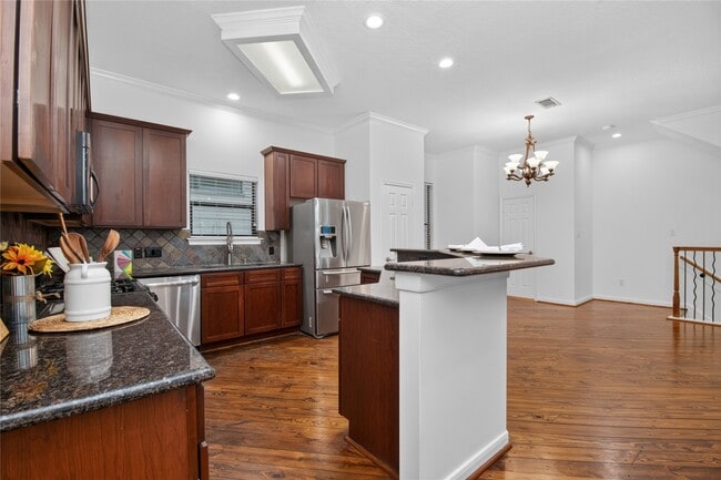 Photo - 2304 Jackson St