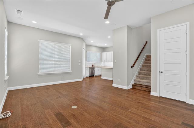Photo - 6330 Oakbend Cir