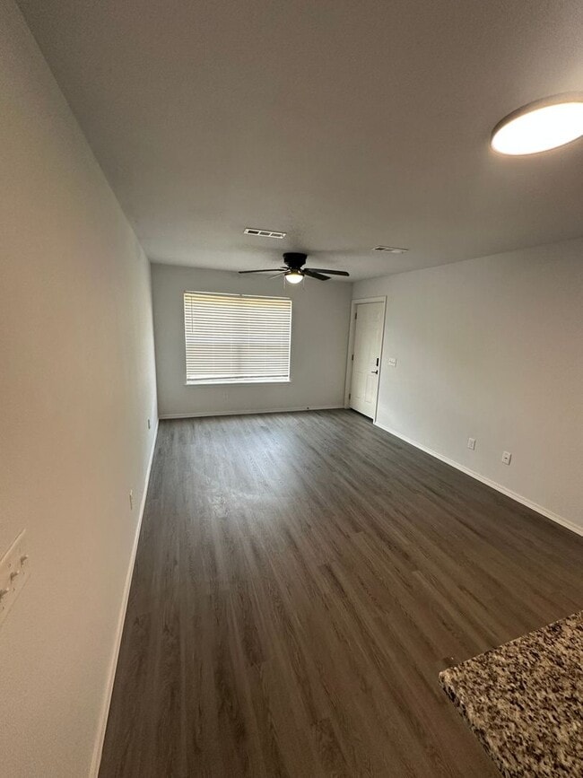 Photo - 1203 Backus Ave Unit #B