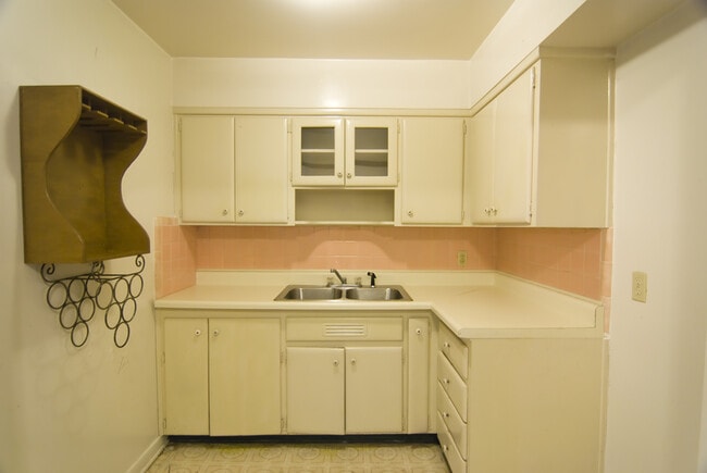 Photo - 313 NW 36th St